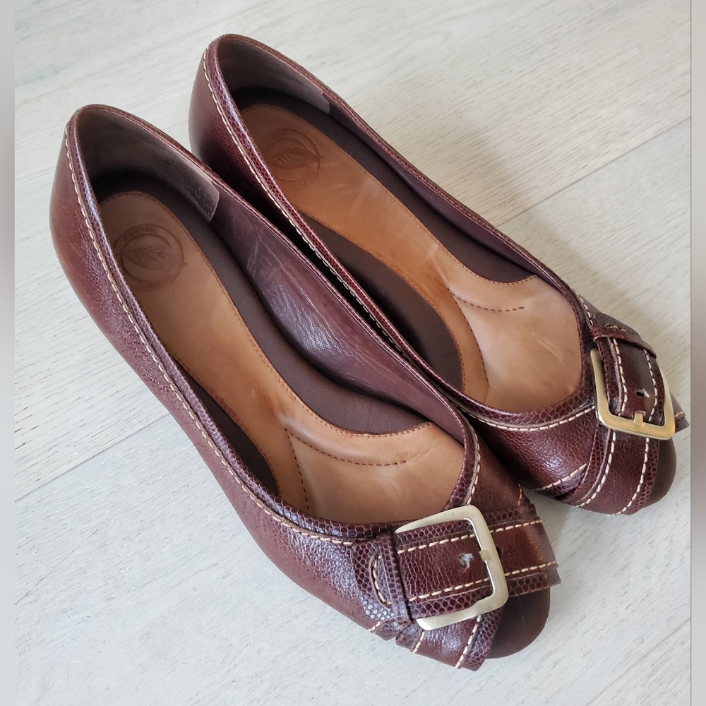 Nurture Sz.7 Leather Flats